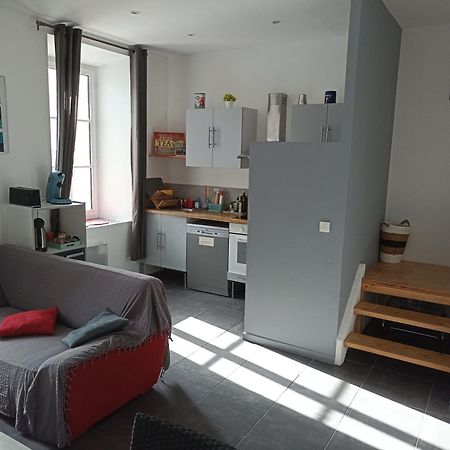 Jolie Maison Au Centre Du Village 格吕桑 外观 照片